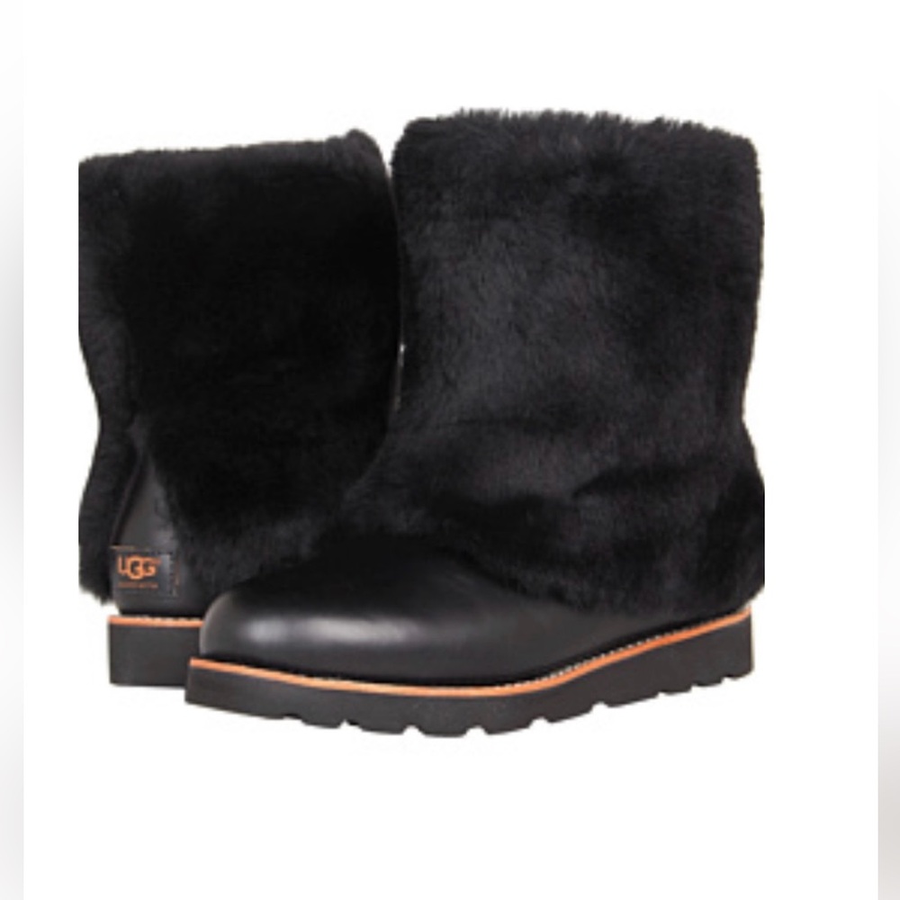 ⭐️ UGG Maylin Black Leather and Cream Shearling Boots Size 6